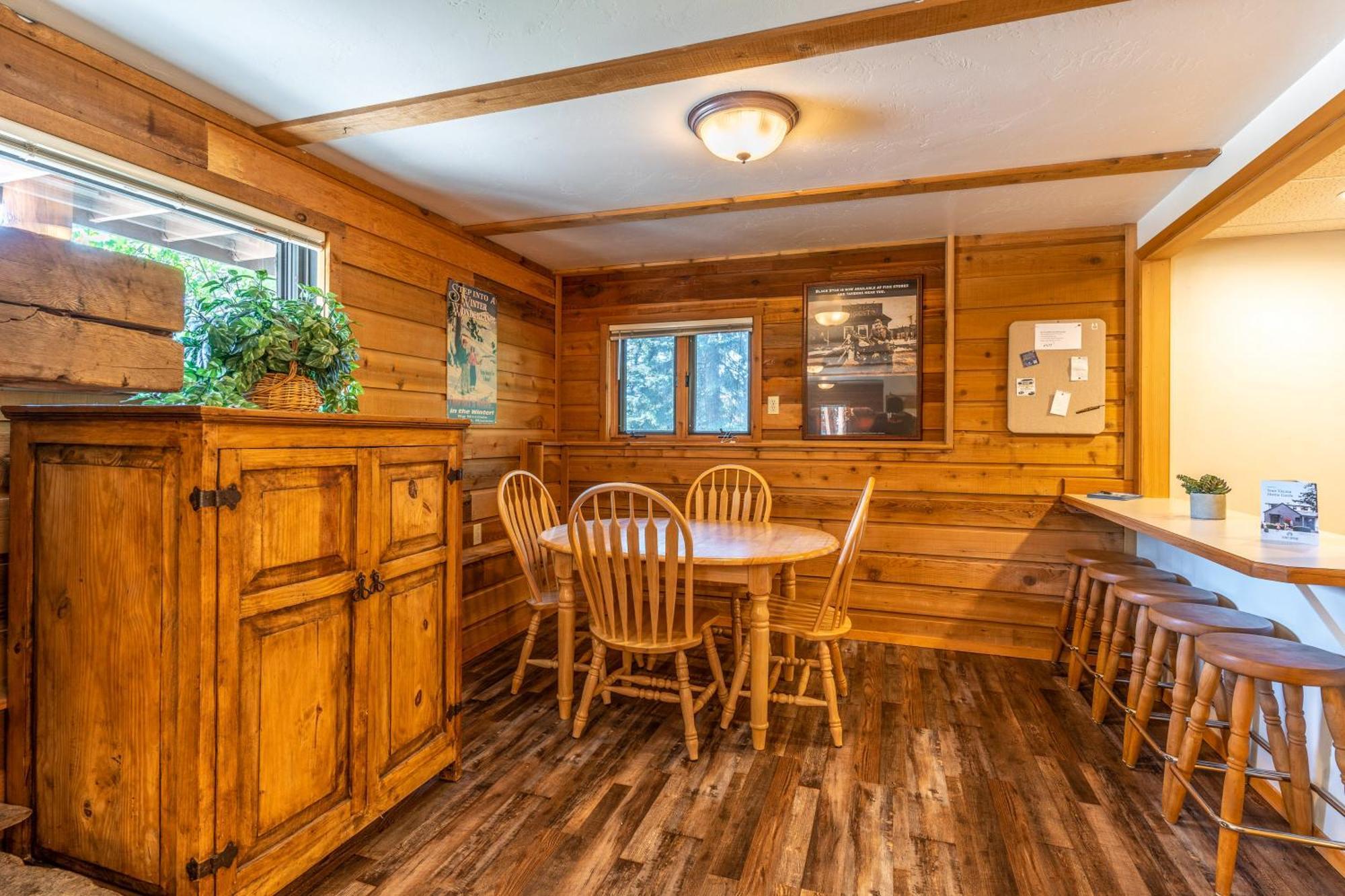 Gray Wolf Condos At وايتفيش، مونتانا الغرفة الصورة