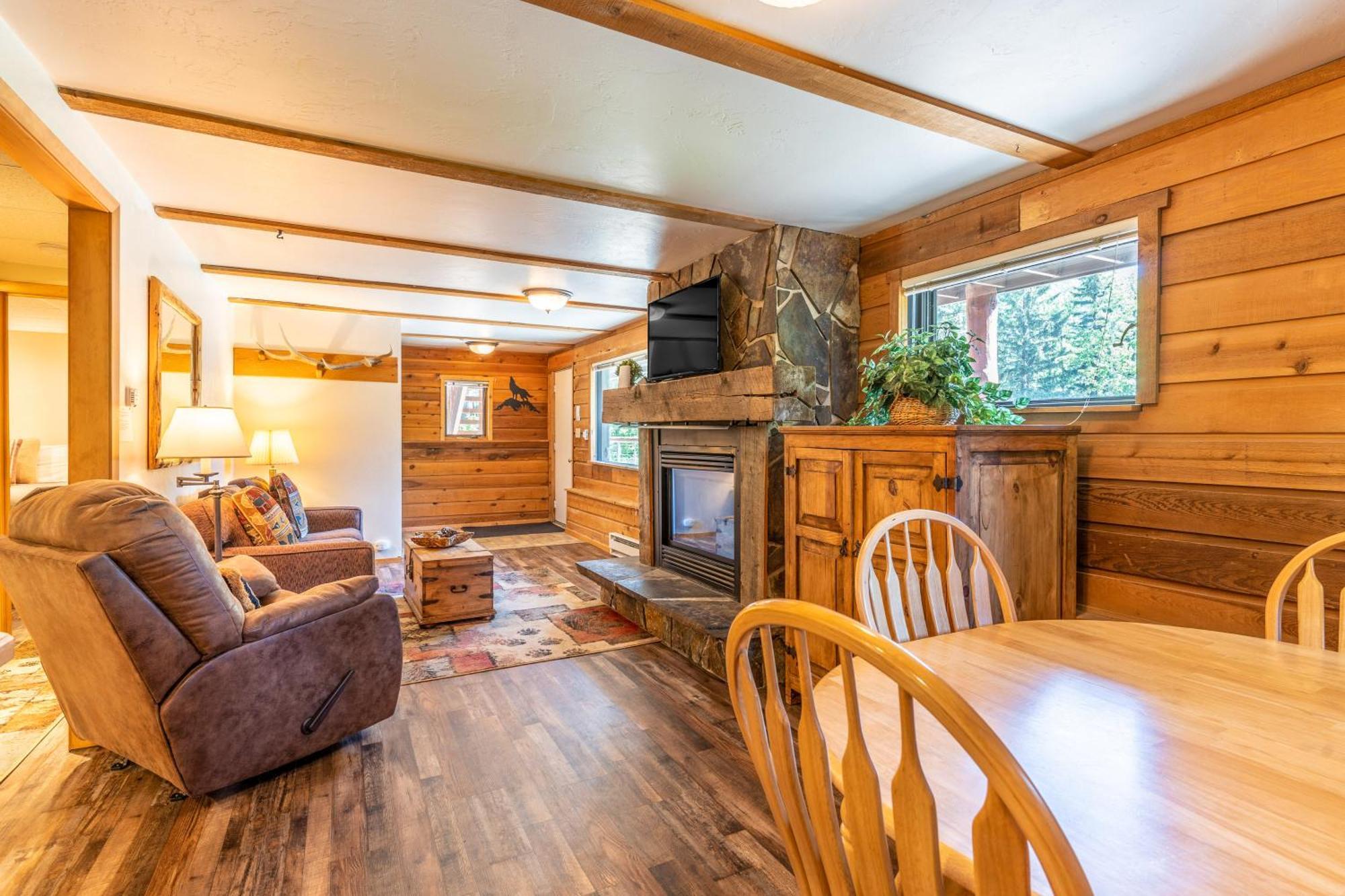 Gray Wolf Condos At وايتفيش، مونتانا الغرفة الصورة