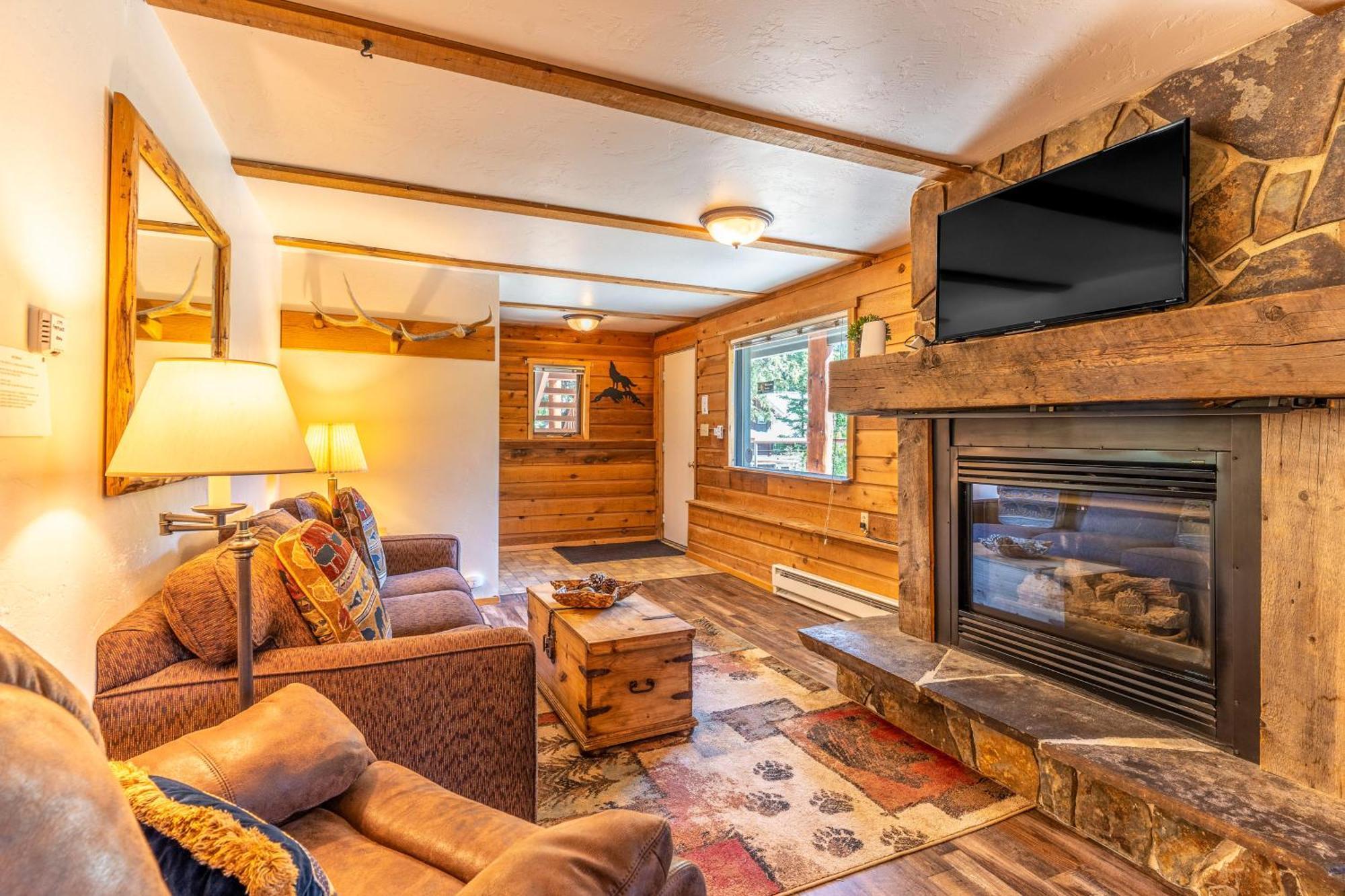 Gray Wolf Condos At وايتفيش، مونتانا الغرفة الصورة